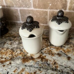 GG Collection Cream and Brown Ceramic Canisters